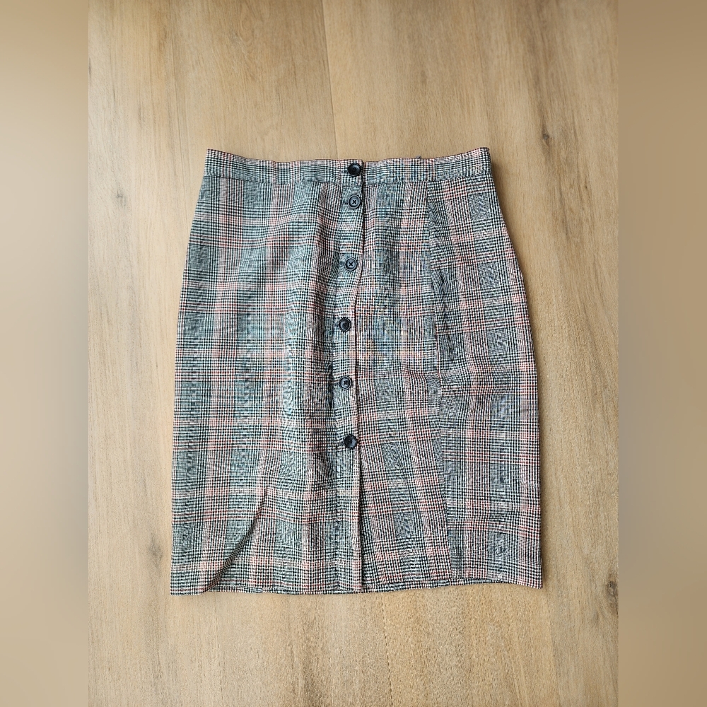 H&M gray and red plaid mini skirt!